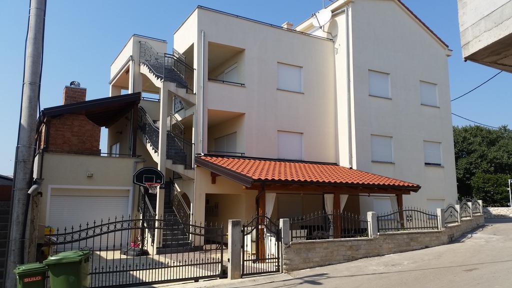 Apartmani Maksan Pakoštane Dış mekan fotoğraf
