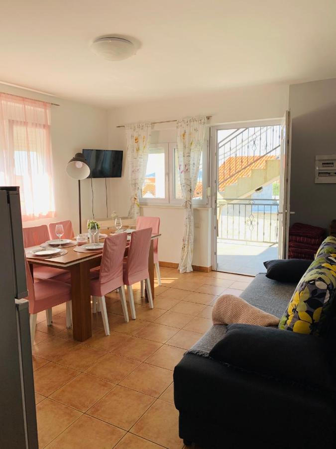 Apartmani Maksan Pakoštane Dış mekan fotoğraf